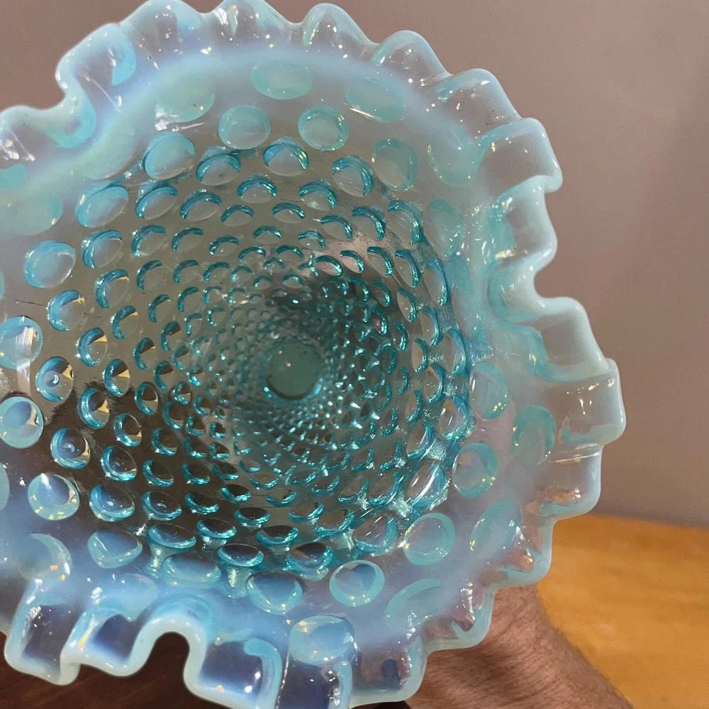 Vtg‎ Fenton Turquoise Blue Opalescent Hobnail Ruffled Trumpet Vase MCM 7.75